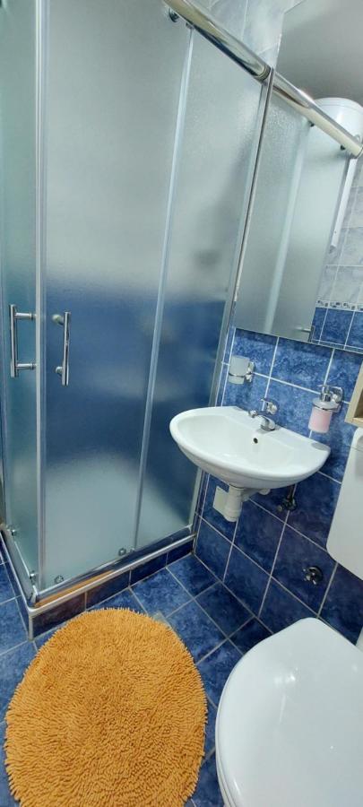 Apartman Studio Niki Subotica Buitenkant foto